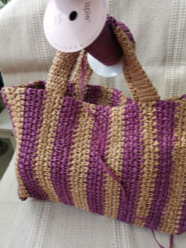 Χειροποίητη τσάντα από ραφία ριγέ