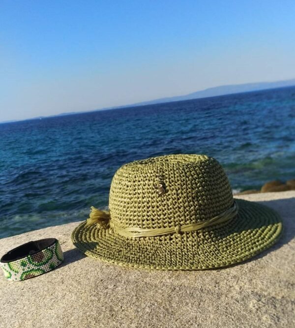 Χειροποίητο καπέλο από ραφία πράσινο