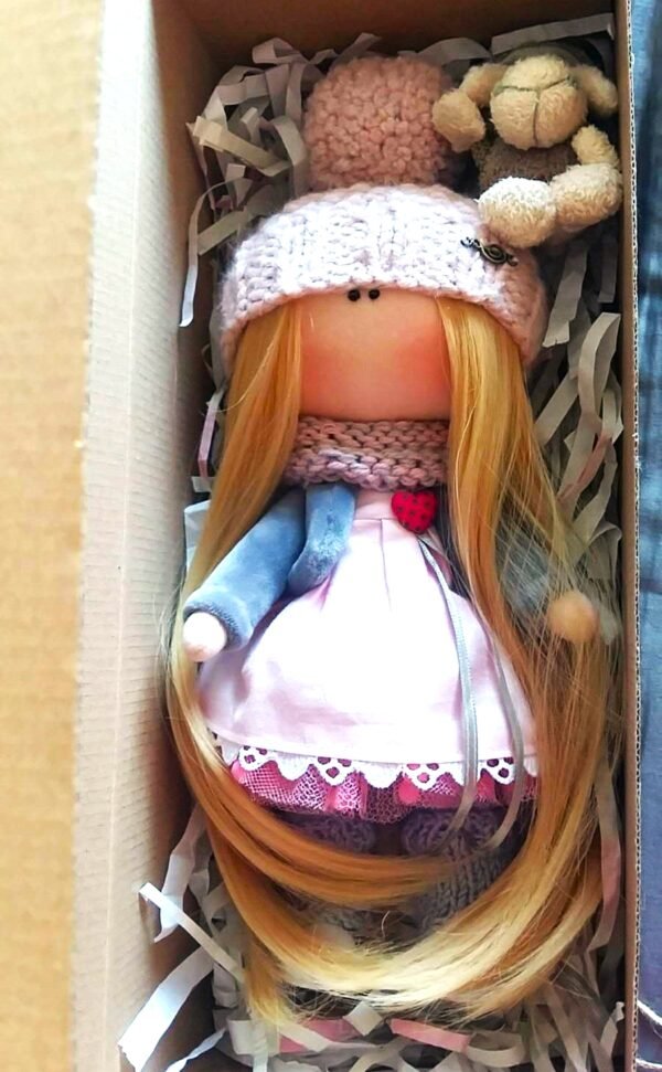 Χειροποίητη κούκλα διακόσμησης μπεζ