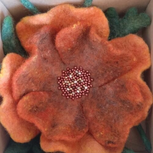 Χειροποίητο λουλούδι από μαλλί φελτ πορτοκαλί
