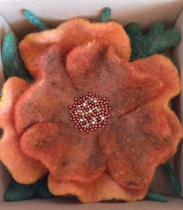 Χειροποίητο λουλούδι από μαλλί φελτ πορτοκαλί