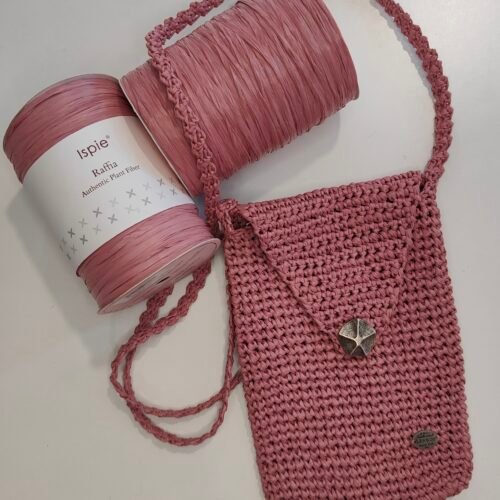 Χειροποίητη τσάντα crossbody από ραφία σε ροζ