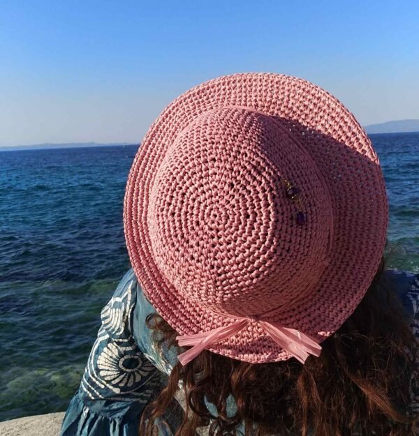 Χειροποίητο καπέλο από ραφία ροζ