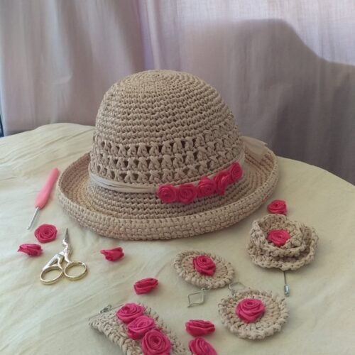 Χειροποίητο καπέλο από ραφία ανοιχτό μπεζ