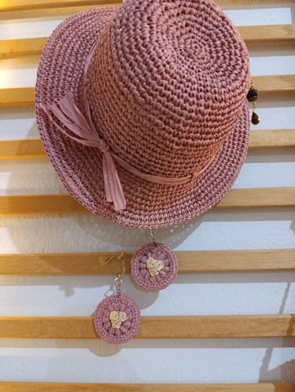 Χειροποίητο καπέλο από ραφία ροζ